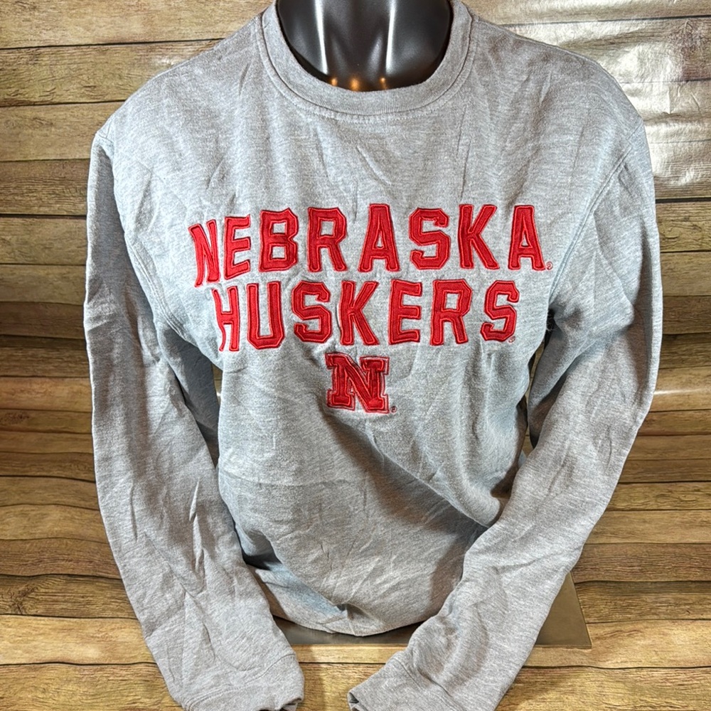 NWOT- Nebraska Huskers Gray Sweater